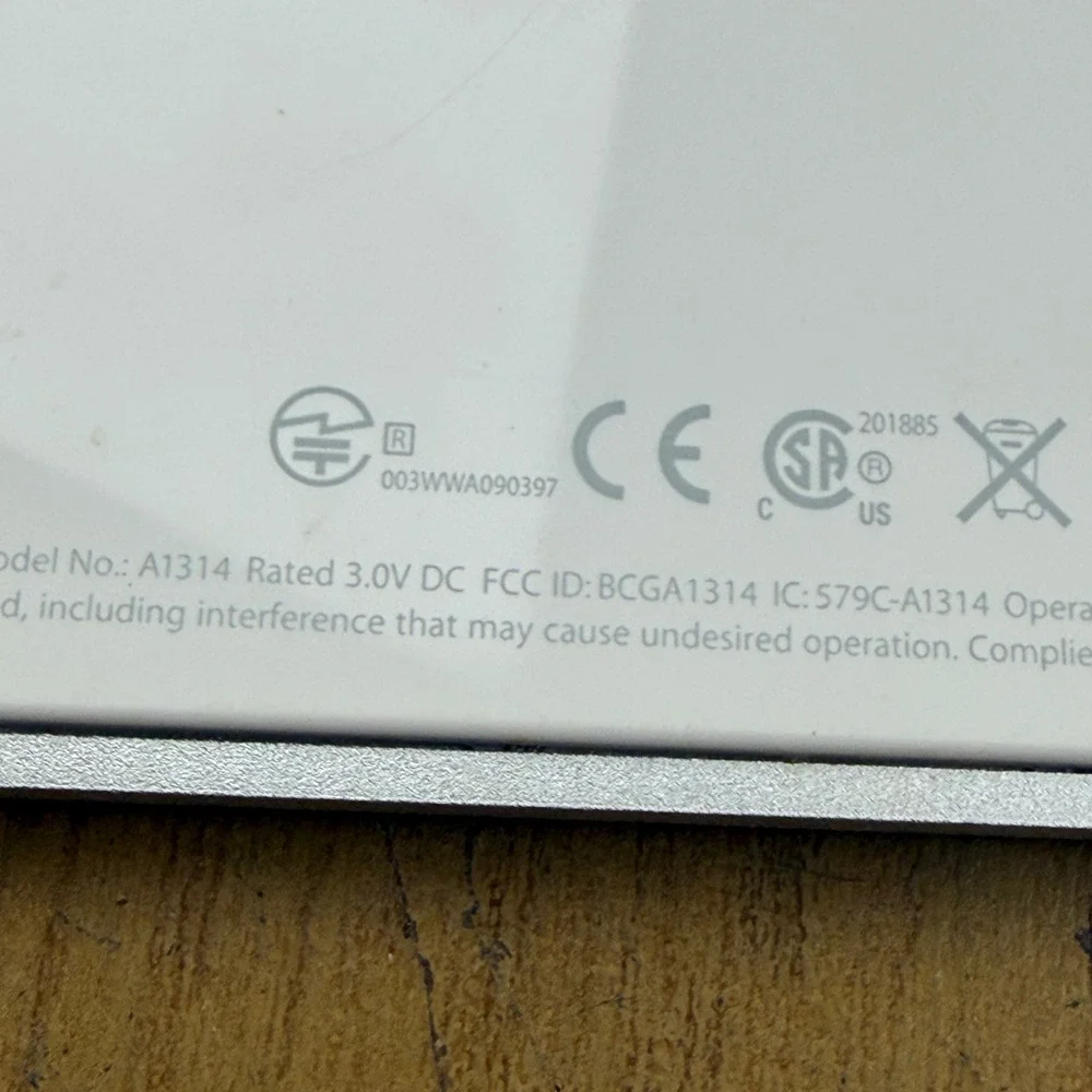Apple Wireless Keyboard Silver White‎ Bluetooth Model A1314 Mac iPad parts